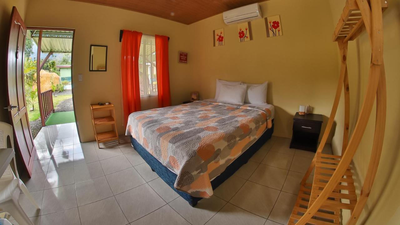 Chongos Place Otel La Fortuna Dış mekan fotoğraf