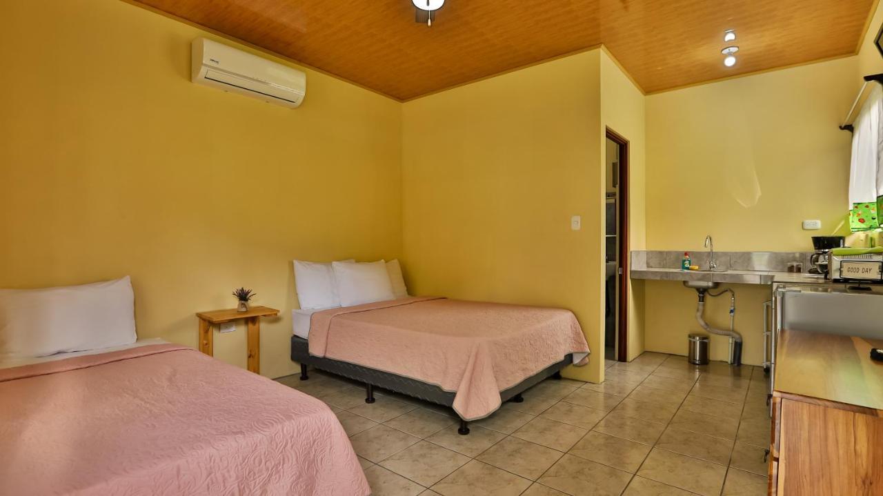 Chongos Place Otel La Fortuna Dış mekan fotoğraf